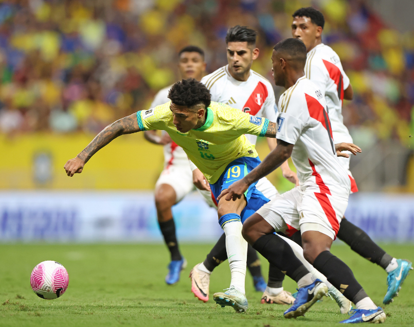 然在点球大 然在点球大